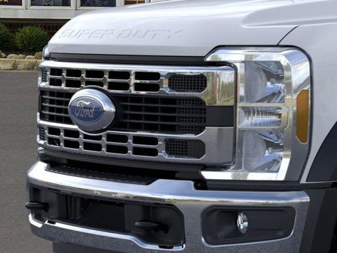 New 2026 Ford F550 4x4 Crew Cab image 42