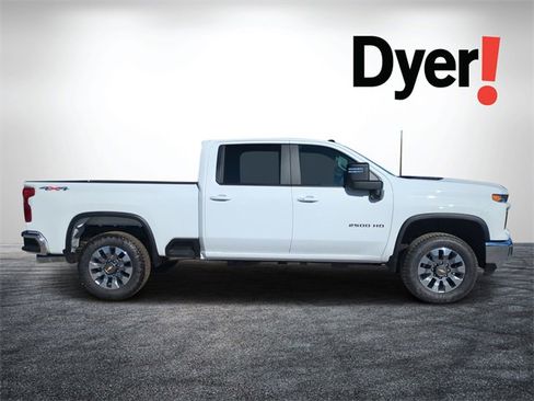 New 2026 Chevrolet Silverado 2500 LT image 2