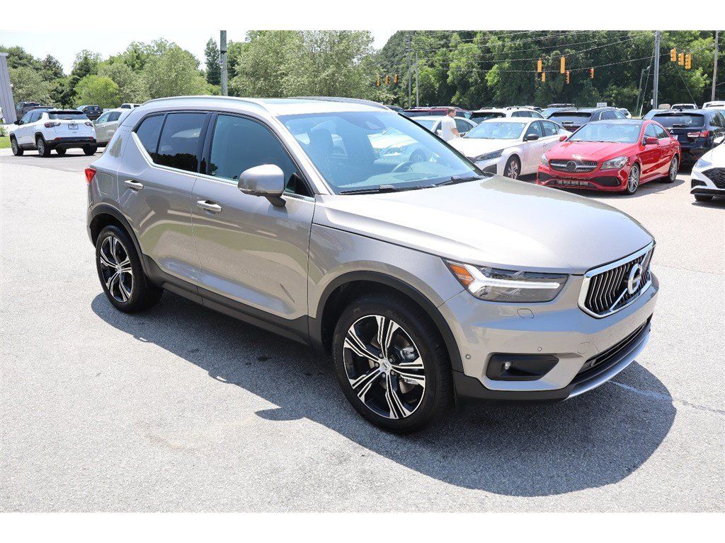 Used 2022 Volvo XC40 T5 Inscription AWD/4WD image 7
