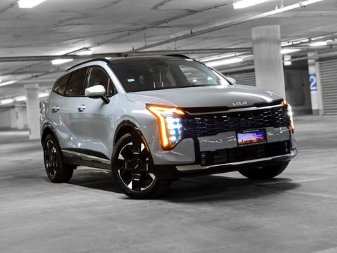 Used 2026 Kia Sportage SX image 4