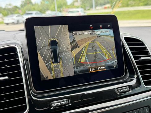 Used 2017 Mercedes-Benz GLS 450 4MATIC w/ Premium Package image 19