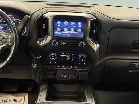 Used 2022 Chevrolet Silverado 1500 LT Trail Boss w/ Convenience Package II AWD/4WD image 31