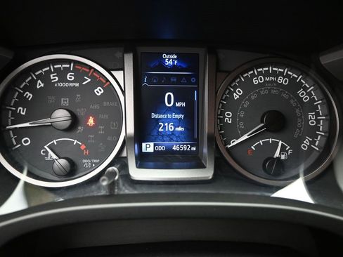 Used 2020 Toyota Tacoma TRD Sport image 22