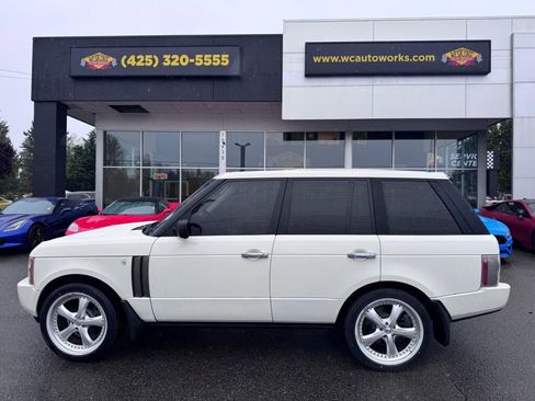 Used 2004 Land Rover Range Rover HSE image 2