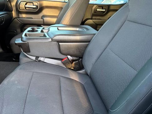 Used 2019 Chevrolet Silverado 1500 Custom Trail Boss w/ Custom Convenience Package image 16