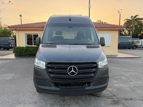 Used 2019 Mercedes-Benz Sprinter 144 image 9
