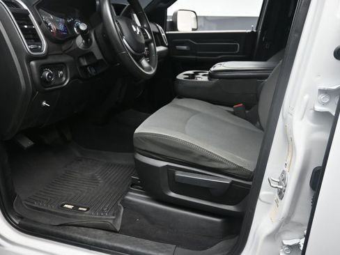 Used 2021 RAM 2500 Big Horn AWD/4WD image 16