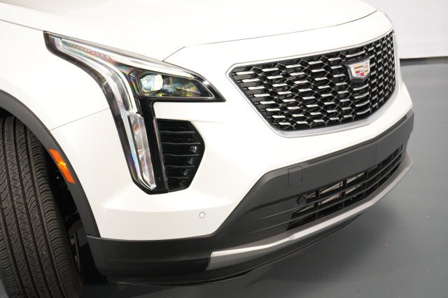 Used 2023 Cadillac XT4 Premium Luxury AWD/4WD image 7