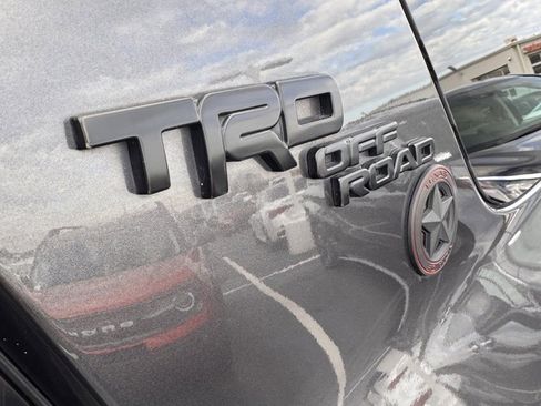 Used 2019 Toyota 4Runner TRD Off-Road image 9