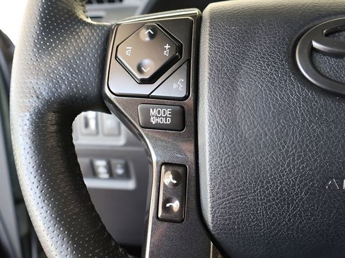Used 2023 Toyota 4Runner TRD Off-Road Premium w/ Moonroof Package AWD/4WD image 23