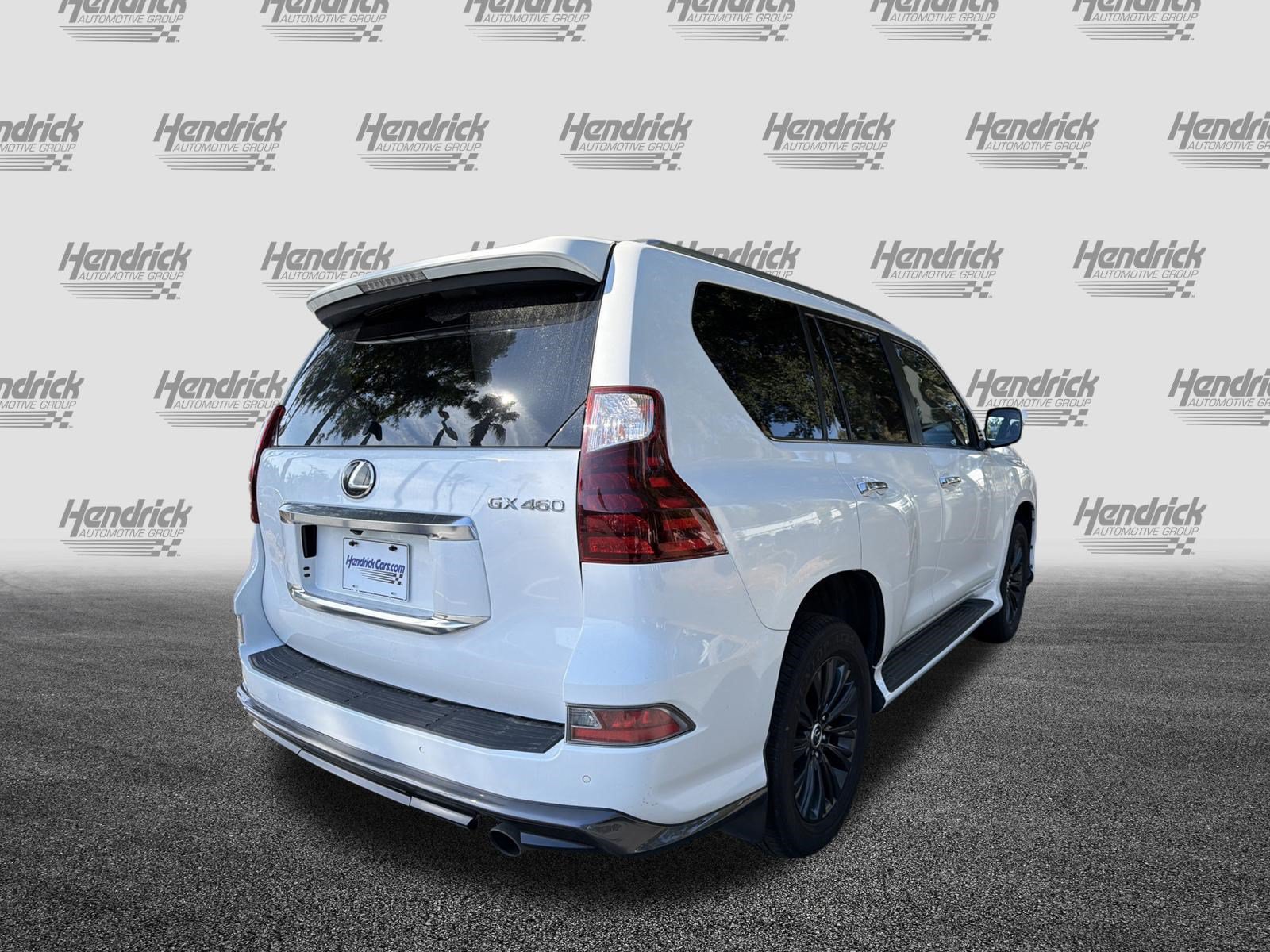 Used 2022 Lexus GX 460 Premium w/ Accessory Package AWD/4WD image 9