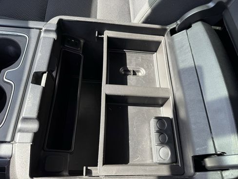 Certified 2018 Chevrolet Silverado 1500 LT w/ Texas Edition image 22