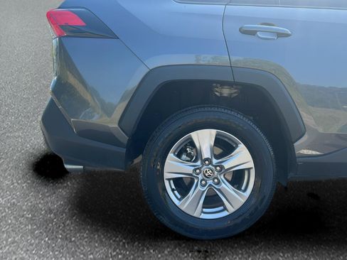 Used 2025 Toyota RAV4 XLE AWD/4WD image 9