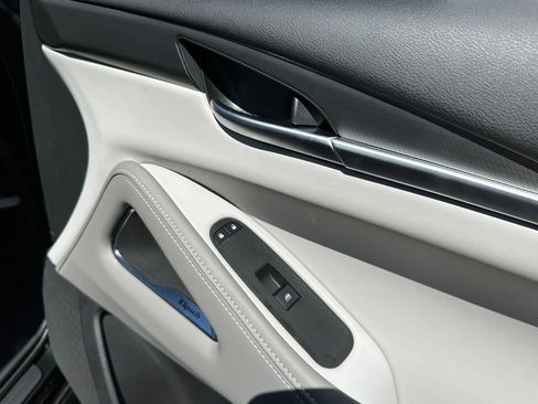 New 2027 INFINITI QX60 Luxe FWD image 17