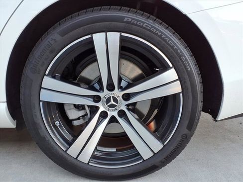 Used 2025 Mercedes-Benz C 300 4MATIC Sedan image 21