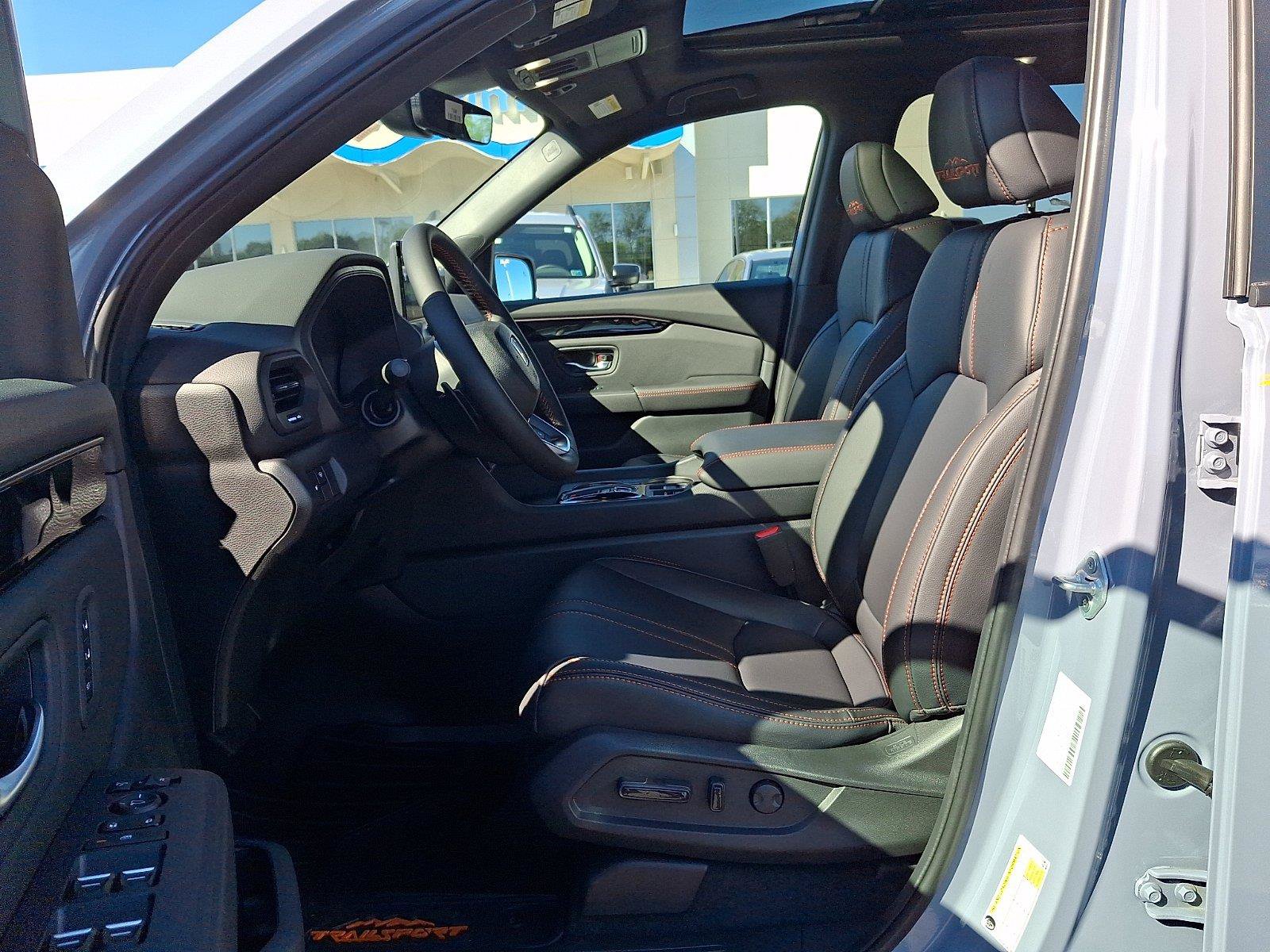 New 2026 Honda Pilot TrailSport image 7