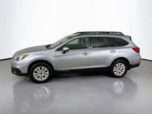 Used 2017 Subaru Outback 2.5i Premium w/ Popular Package #2 image 4