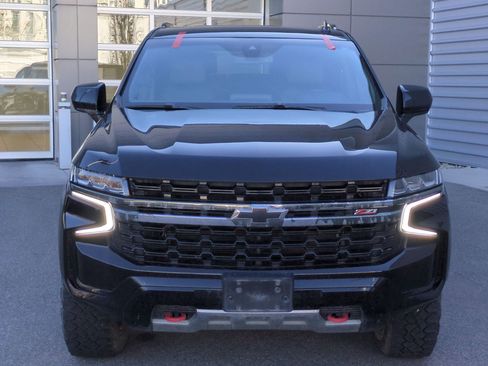 Used 2021 Chevrolet Suburban Z71 image 2