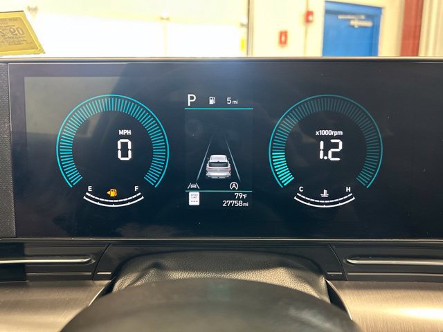 Used 2025 Hyundai Kona SE FWD image 22
