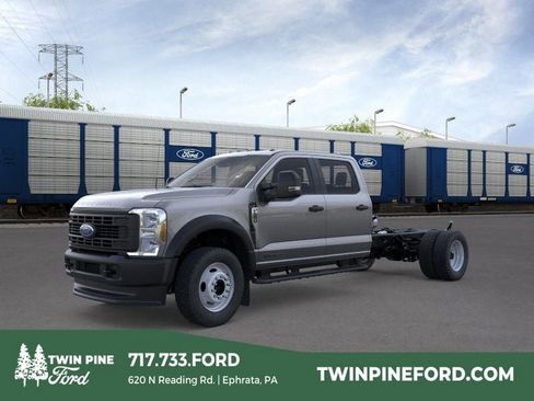 New 2026 Ford F550 4x4 Crew Cab image 1