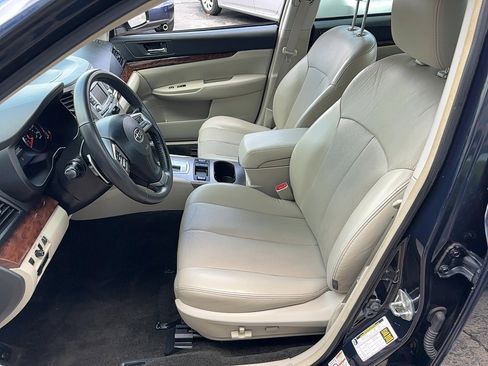 Used 2013 Subaru Legacy 2.5i Limited image 6