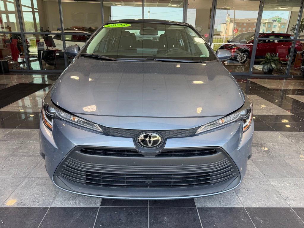 Certified 2024 Toyota Corolla LE FWD image 3