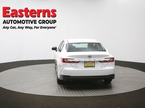 Used 2025 Toyota Camry LE FWD image 36