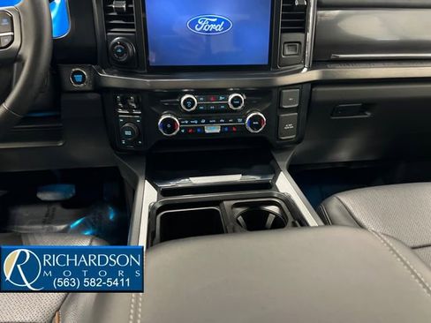 Used 2025 Ford F250 Lariat w/ Lariat Ultimate Package image 17
