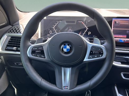 Used 2026 BMW X5 xDrive40i w/ Executive Package AWD/4WD image 9
