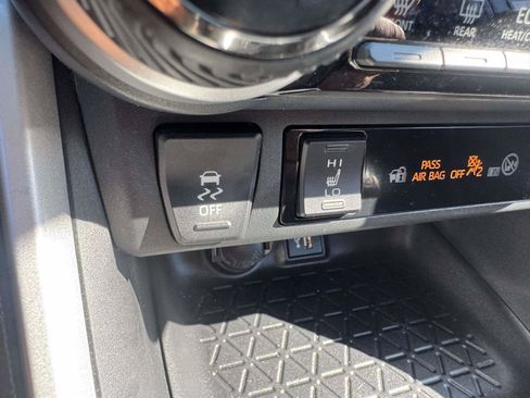 Used 2023 Toyota RAV4 XLE w/ Convenience Package AWD/4WD image 31