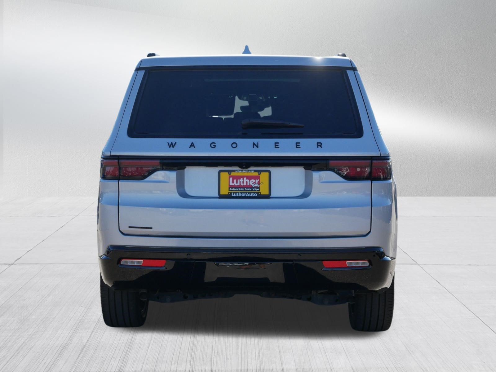 Used 2023 Jeep Wagoneer Series II AWD/4WD image 6