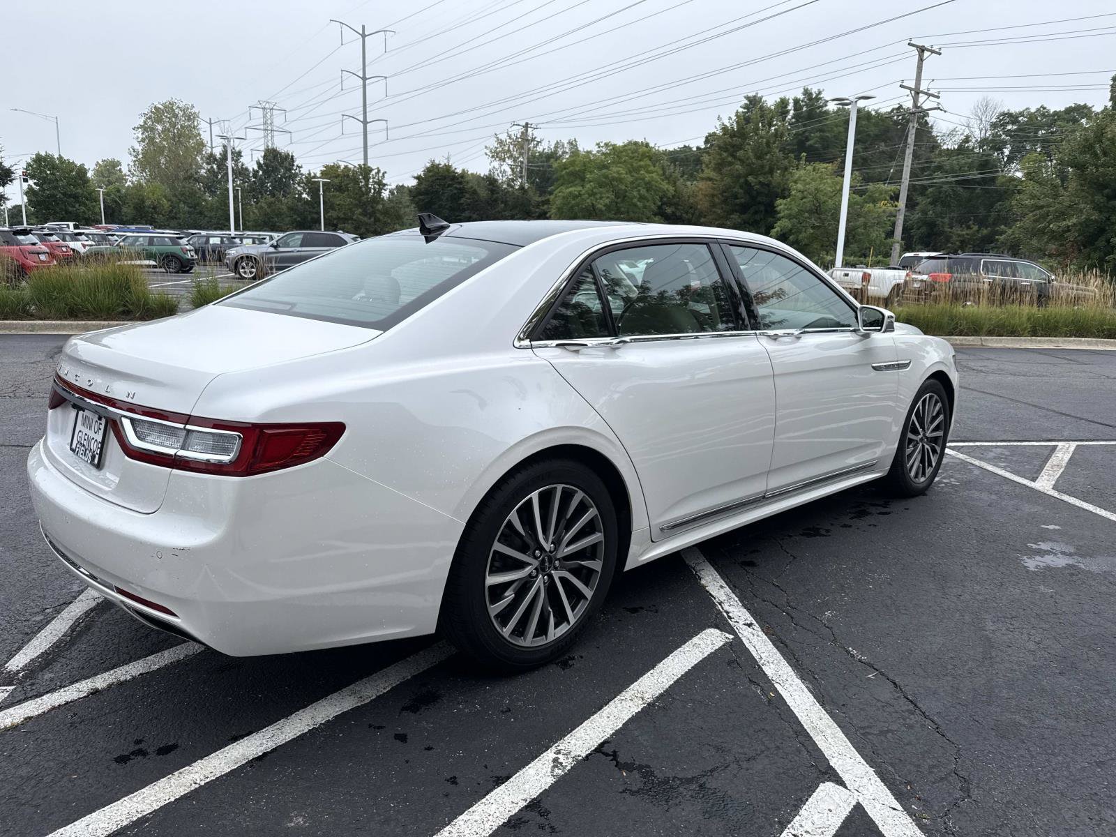 Used 2019 Lincoln Continental Select w/ Continental Climate Package AWD/4WD image 5