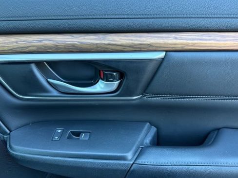 Used 2020 Honda CR-V Touring image 21