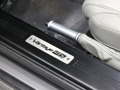 Used 2016 Aston Martin V8 Vantage S RWD image 15