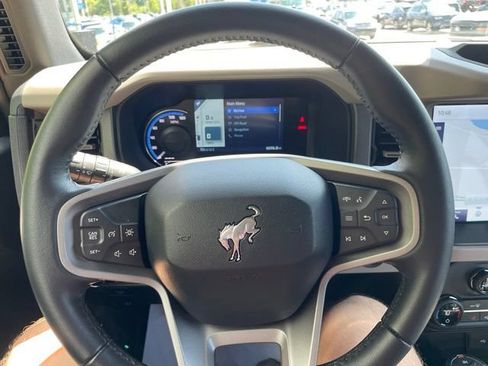 Certified 2024 Ford Bronco Big Bend w/ Sasquatch Package AWD/4WD image 16