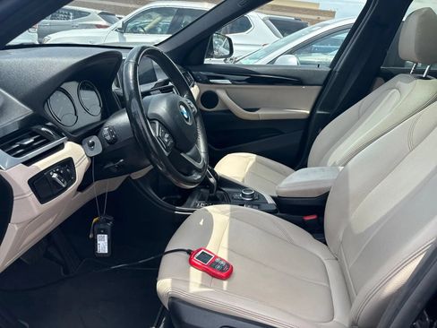 Used 2021 BMW X1 sDrive28i w/ Convenience Package FWD image 4