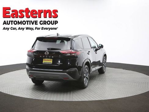 Used 2021 Nissan Rogue SV w/ Premium Package image 43