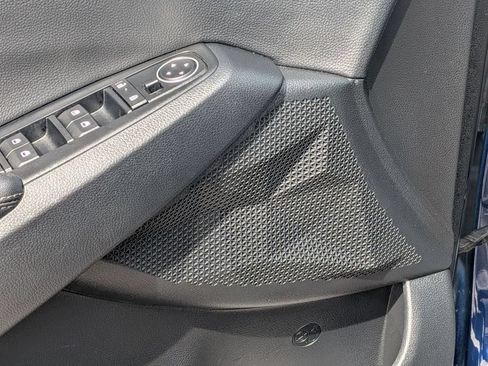 Used 2025 Kia Seltos EX AWD/4WD image 30