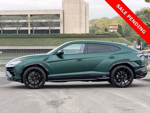 Used 2024 Lamborghini Urus S AWD/4WD image 2
