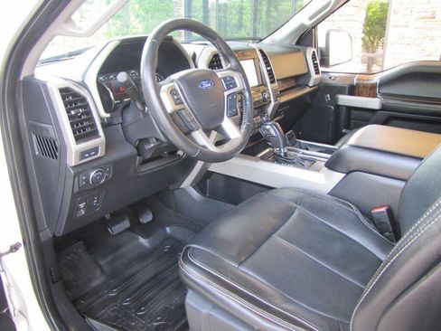 Used 2019 Ford F150 Lariat AWD/4WD image 13