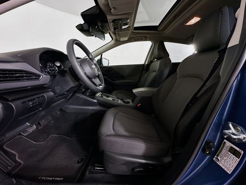 Used 2024 Subaru Crosstrek 2.0i Premium image 13