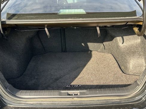 Used 2015 Nissan Altima 2.5 SV w/ Convenience Package image 7