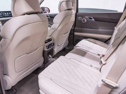 Certified 2024 Genesis GV80 3.5T w/ Prestige Package image 11