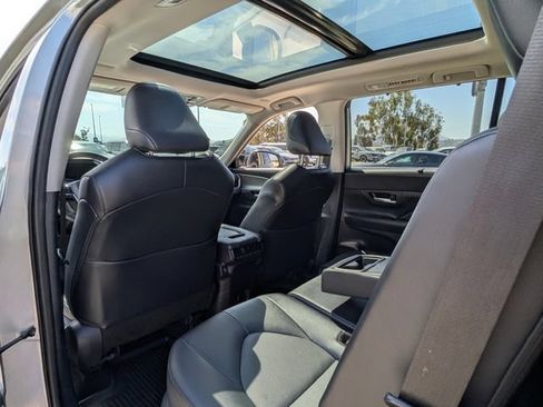 Used 2024 Toyota Grand Highlander AWD image 15
