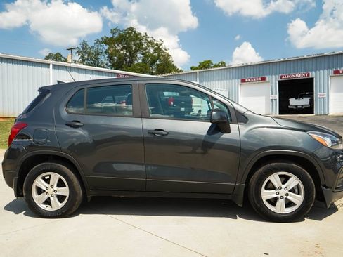 Used 2019 Chevrolet Trax LS w/ LPO, Protection Package FWD image 3