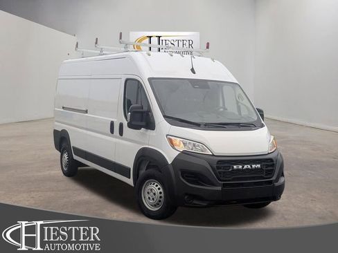 Used 2024 RAM ProMaster 2500 FWD image 1