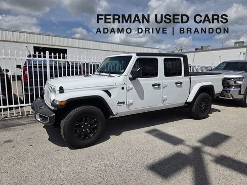 Used 2023 Jeep Gladiator Sport AWD/4WD image 1