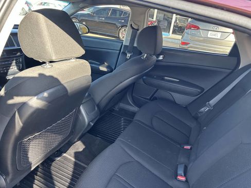 Used 2020 Kia Optima LX image 17