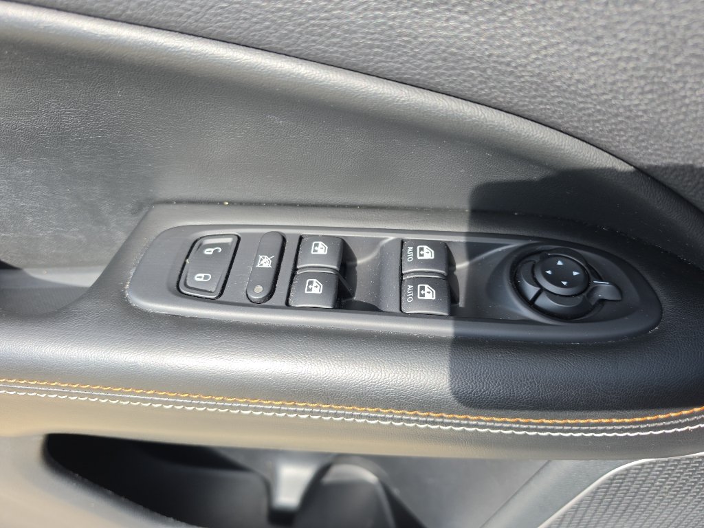 Used 2020 Jeep Compass Latitude w/ Cold Weather Group AWD/4WD image 22