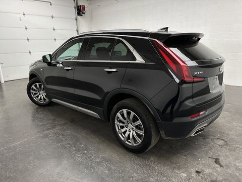 Used 2023 Cadillac XT4 Premium Luxury image 8